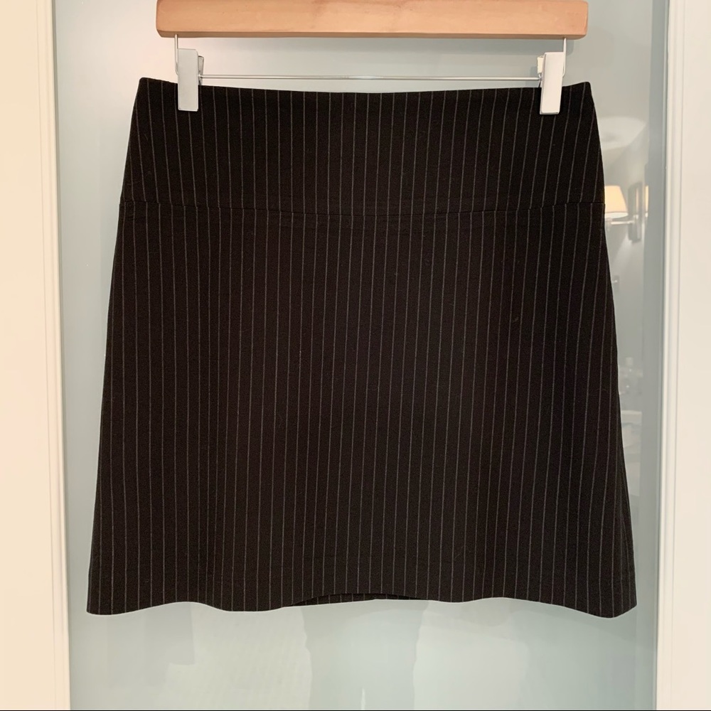 Banana Republic Factory Skirt (Black) Size 6